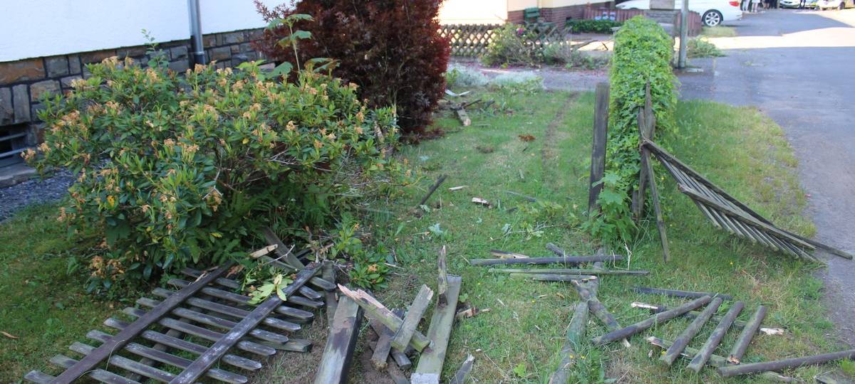 Siegburg: Chaosfahrt ohne Führerschein in gestohlenem Auto
