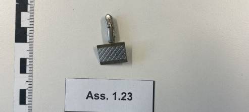 Polizei sucht Schmuckbesitzer