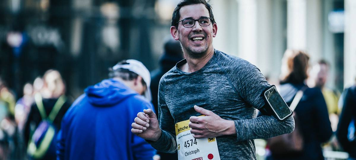13.900 Läufer beim Bonn Marathon