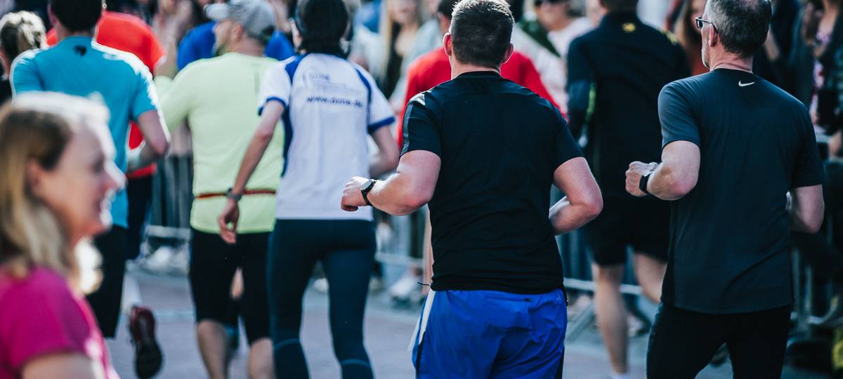 13.900 Läufer beim Bonn Marathon