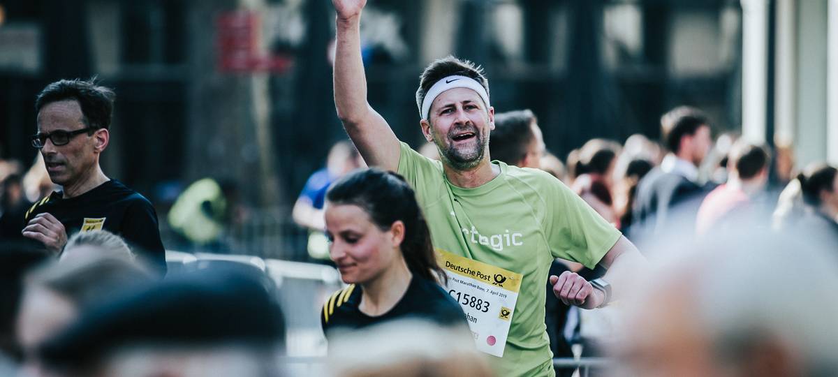 13.900 Läufer beim Bonn Marathon