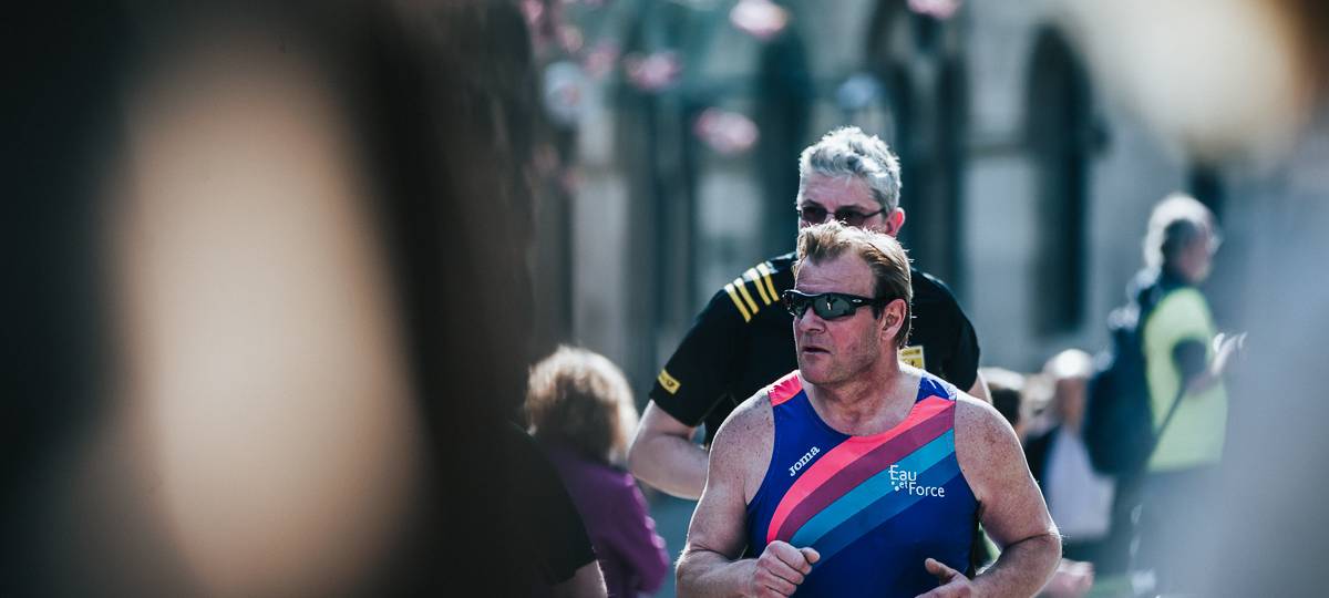 13.900 Läufer beim Bonn Marathon