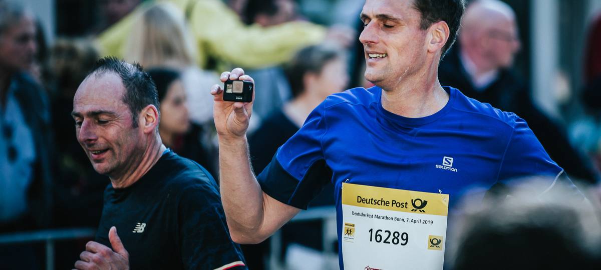 13.900 Läufer beim Bonn Marathon