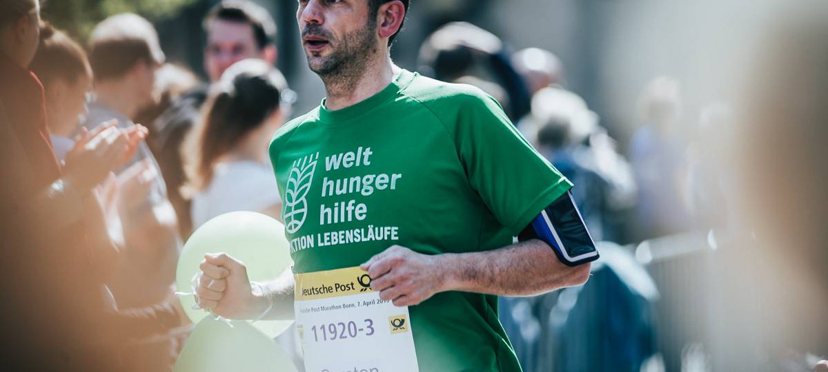 13.900 Läufer beim Bonn Marathon