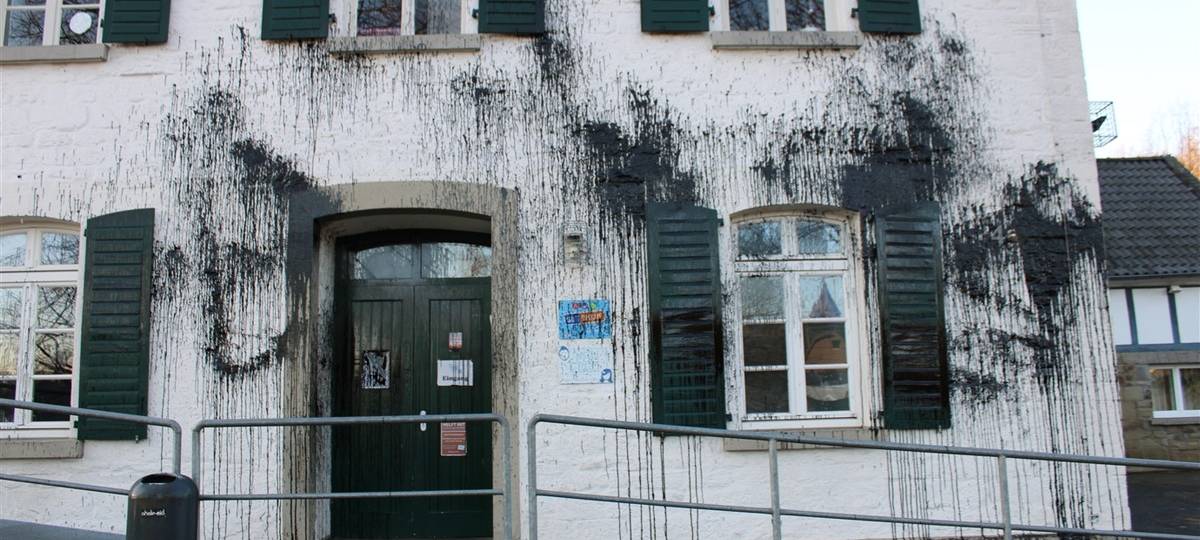 Rhein-Sieg-Kreis: Polizei sucht nach Farbschmierern