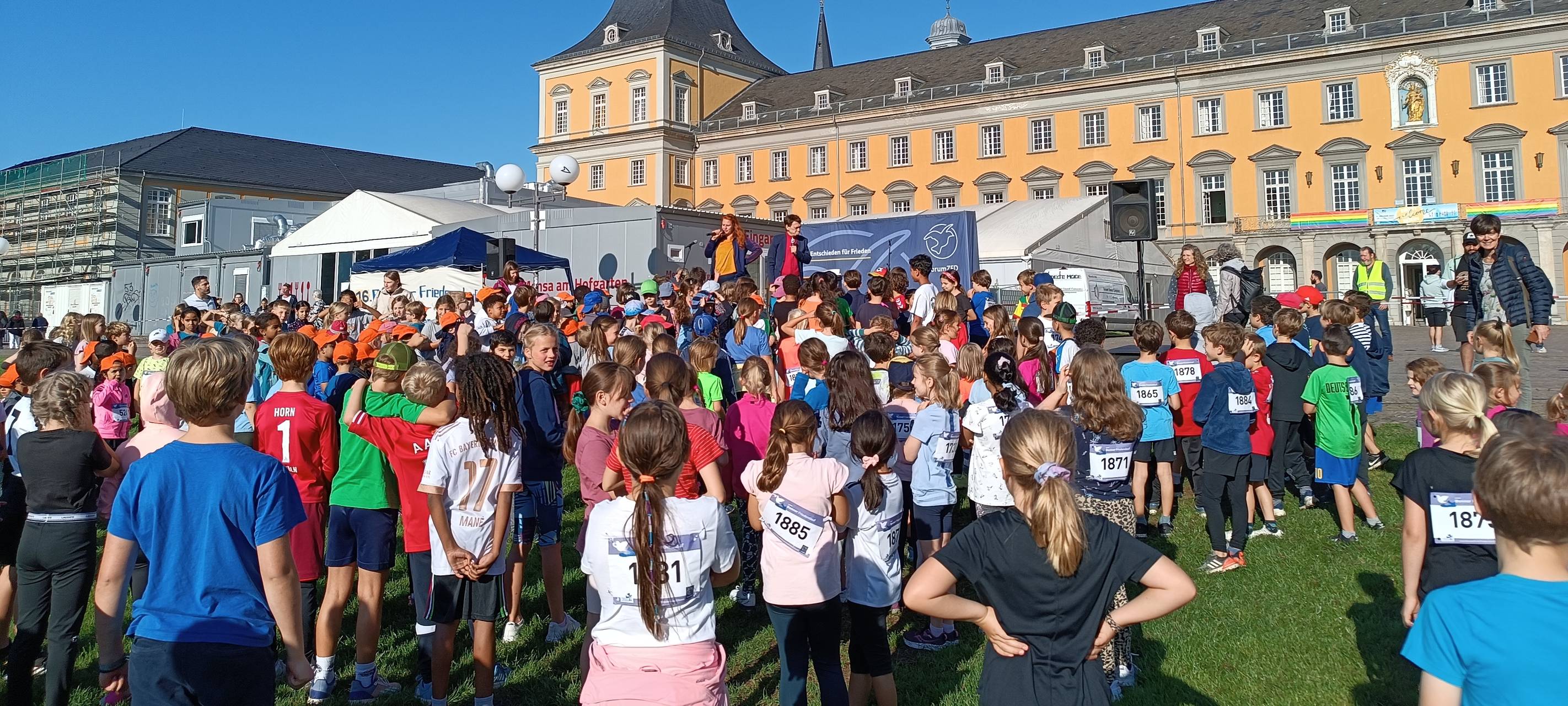 Bonner Friedenslauf rund um den Hofgarten läuft