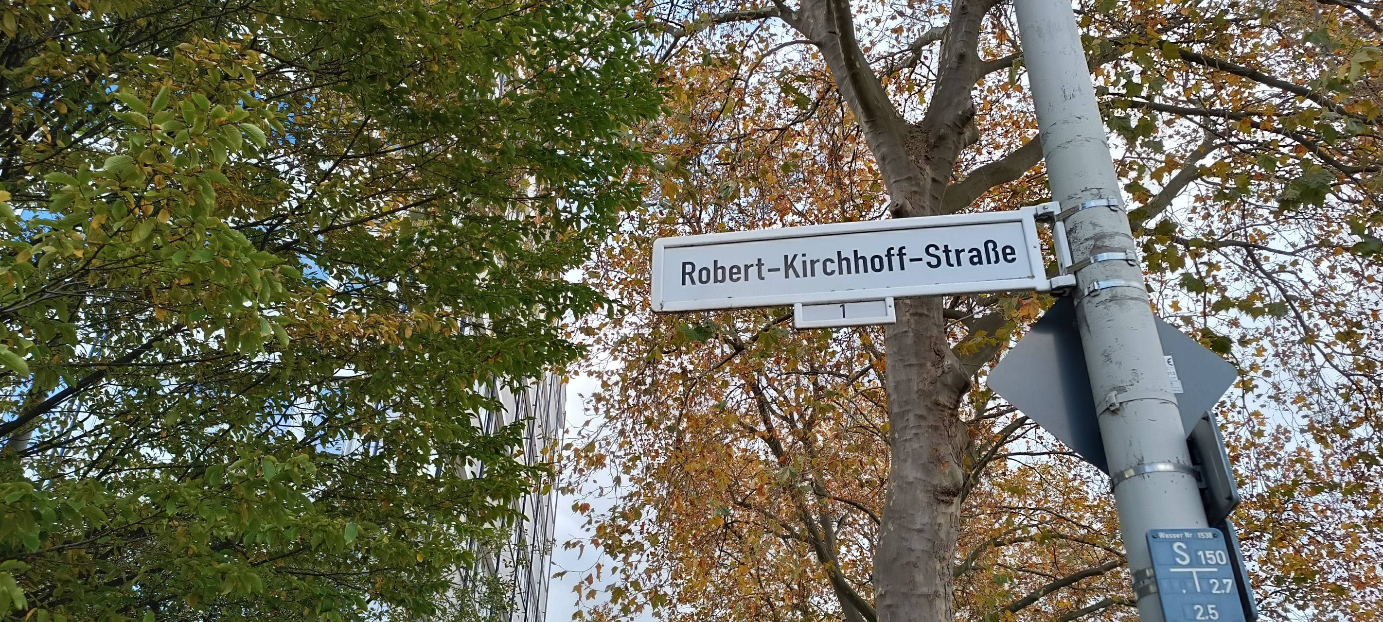Bonn: Bald zweisprachige Straßenschilder?