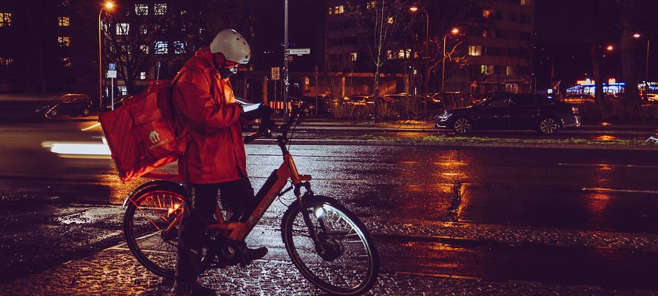 Eitorf: Essenslieferant mit Pfefferspray attackiert
