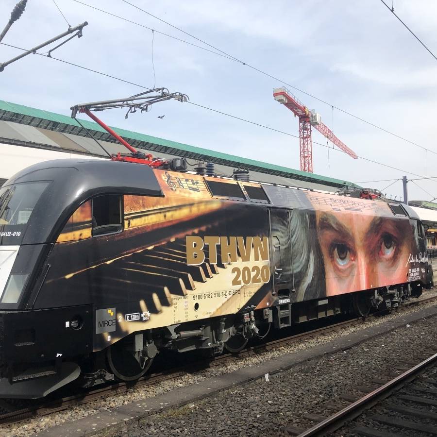 Neue BeethovenLokomotive ab heute unterwegs Radio Bonn / RheinSieg Neue BeethovenLokomotive ab heute unterwegs Radio Bonn / RheinSieg