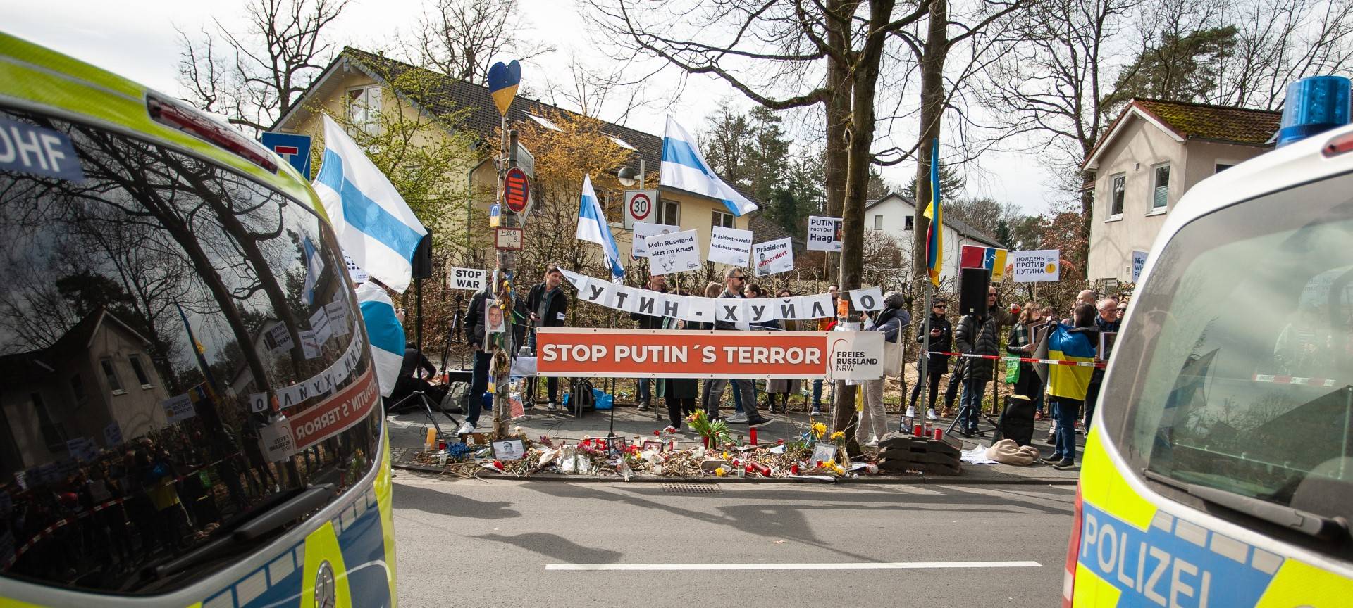 Tausende Russen bei Präsidentschaftswahl im Generalkonsulat in Bonn-Bad Godesberg