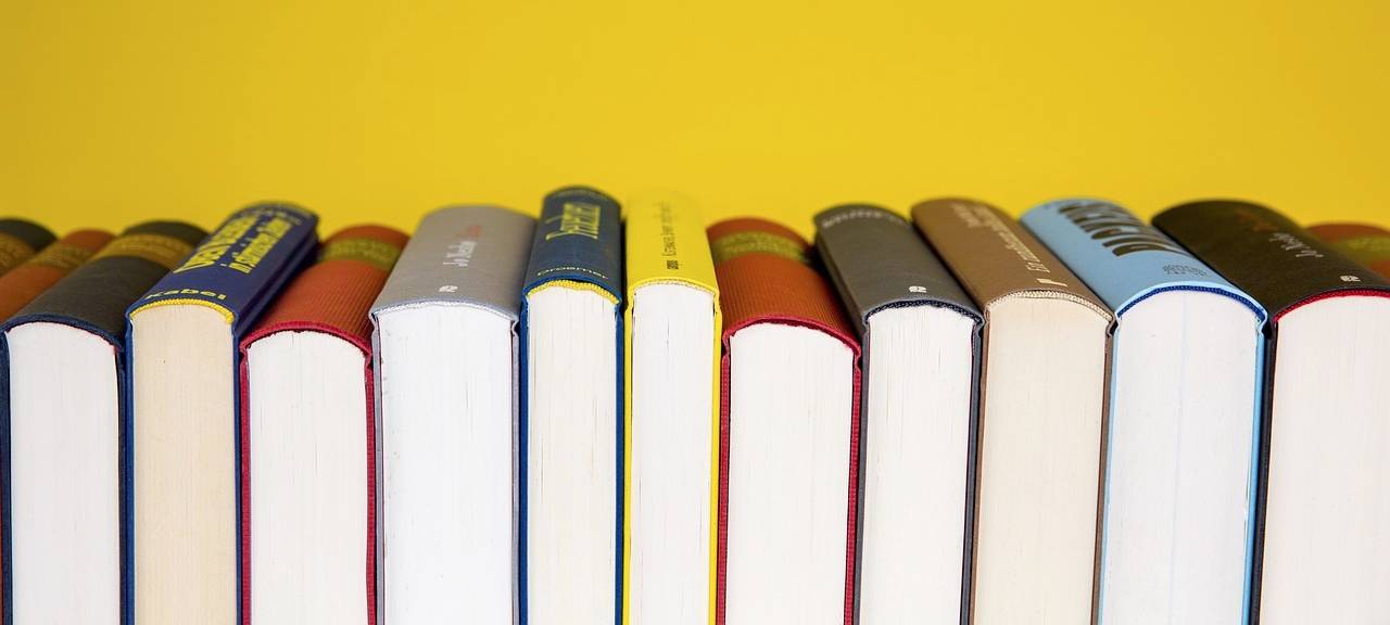 Flashmob: Deutsche Post verschenkt Bücher