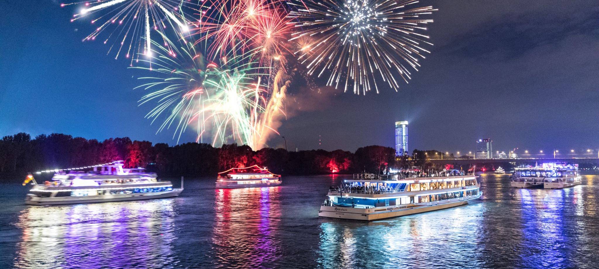 Bonn: Rhein in Flammen zum letzten Mal in der Rheinaue