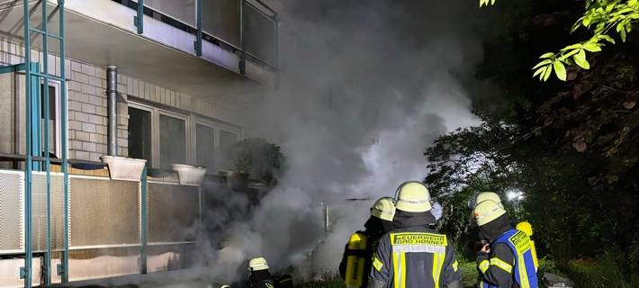 Großeinsatz: Kellerbrand in Betreutem Wohnen in Bad Honnef