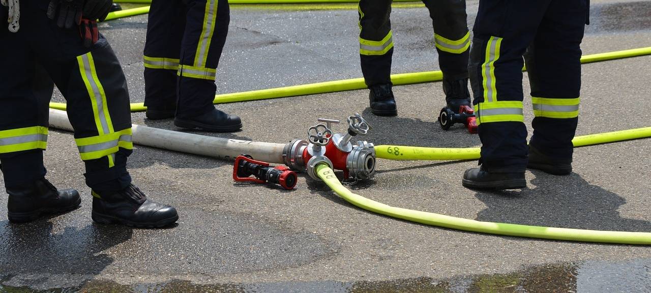Bad Honnef: Brand in Mehrfamilienhaus in Rhöndorf