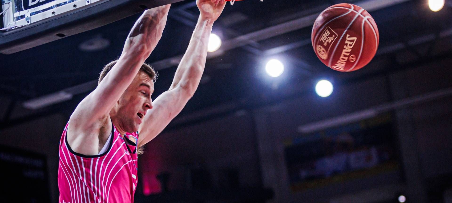 Telekom Baskets Bonn wahren Chance auf Play-Ins