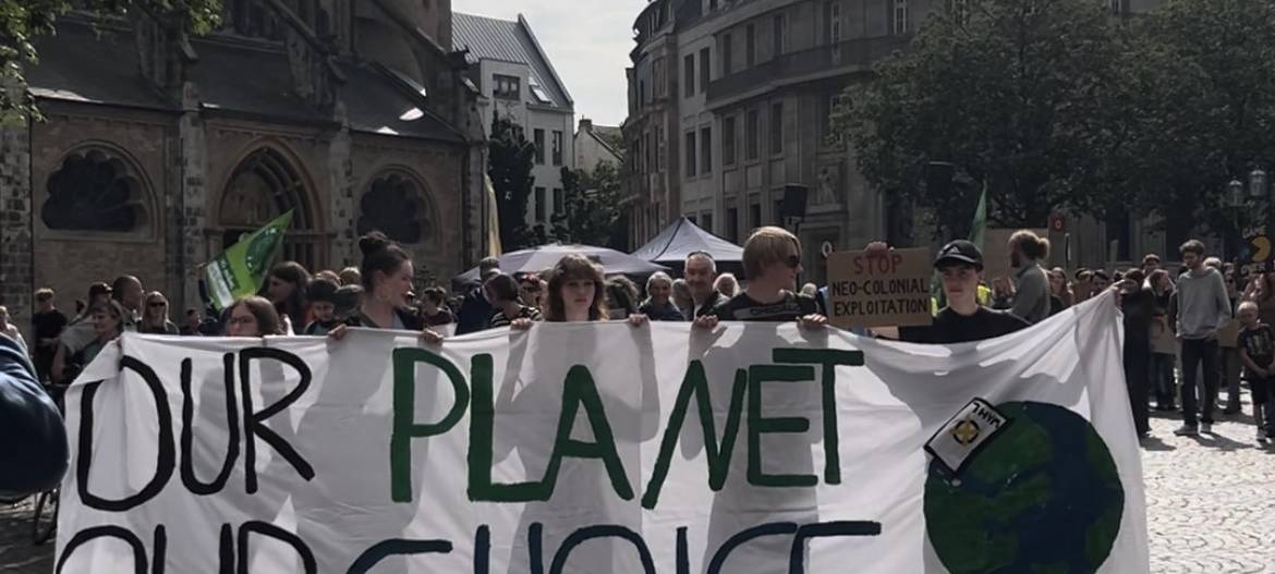 Fürs Klima und die Demokratie: 1.200 Teilnehmer bei Demo in Bonn