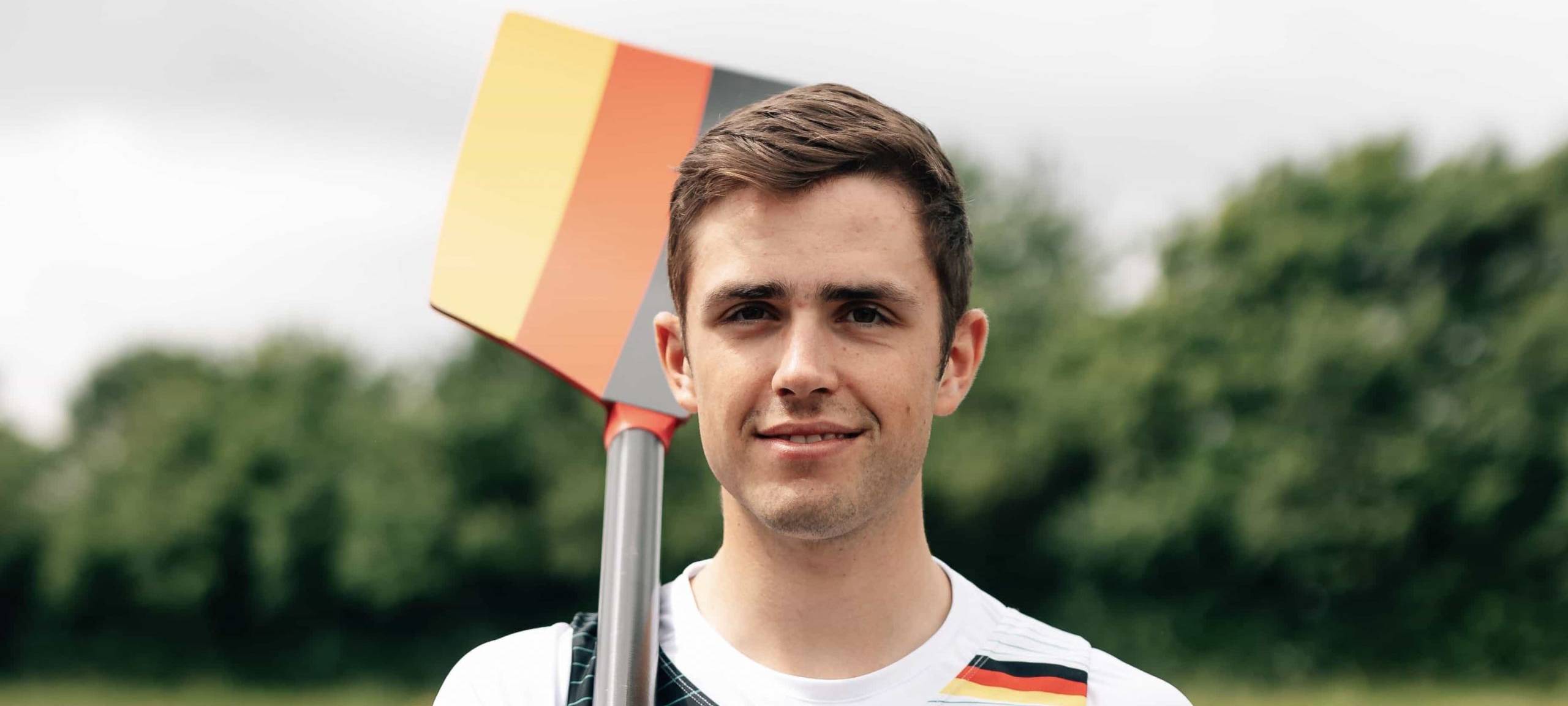 Bonner Frederik Breuer rudert mit dem Achter ins Finale