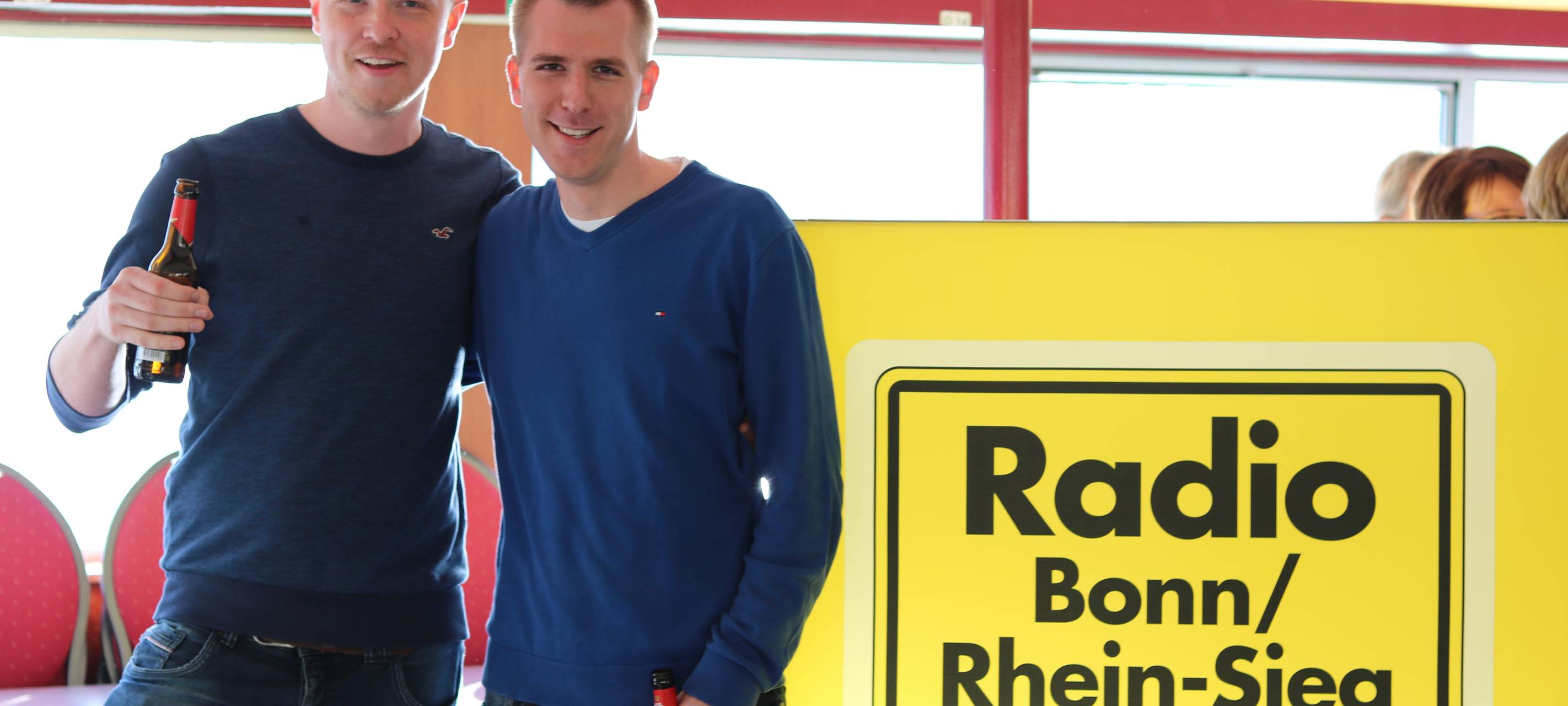 Motorschaden stoppt tolle Feier auf dem Partyschiff