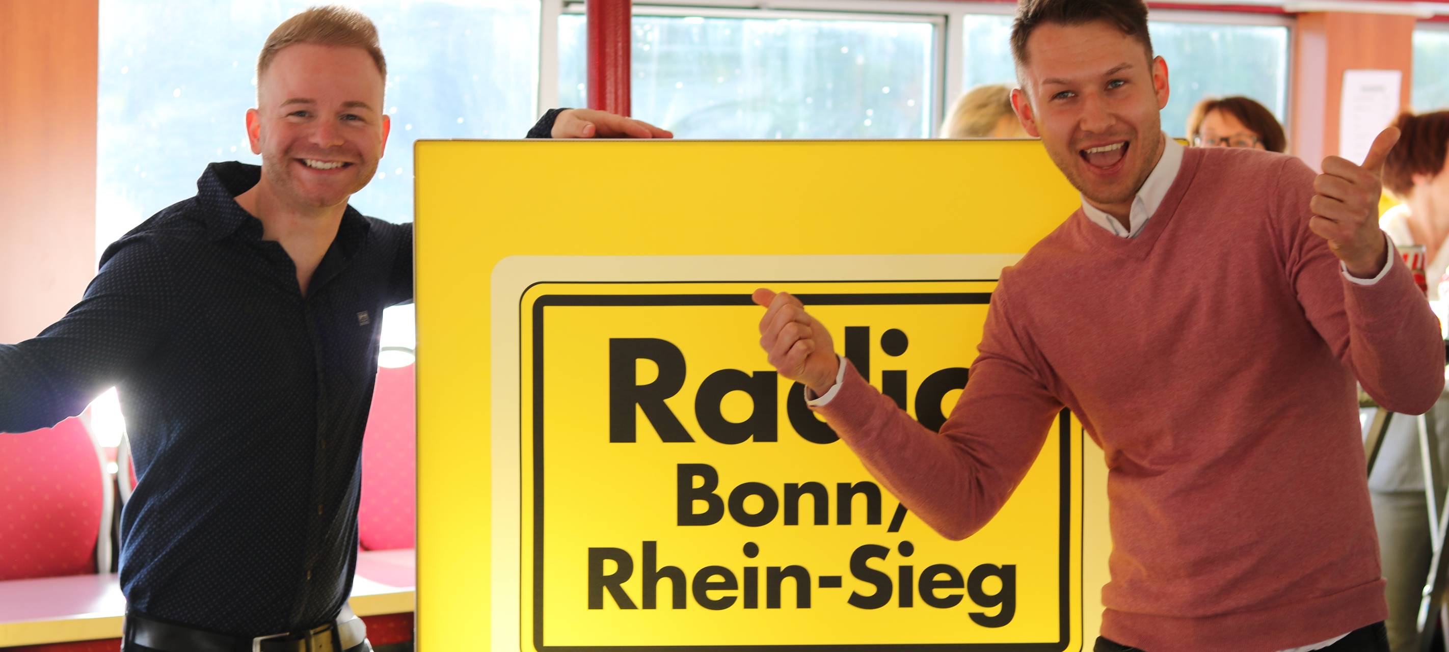 Motorschaden stoppt tolle Feier auf dem Partyschiff