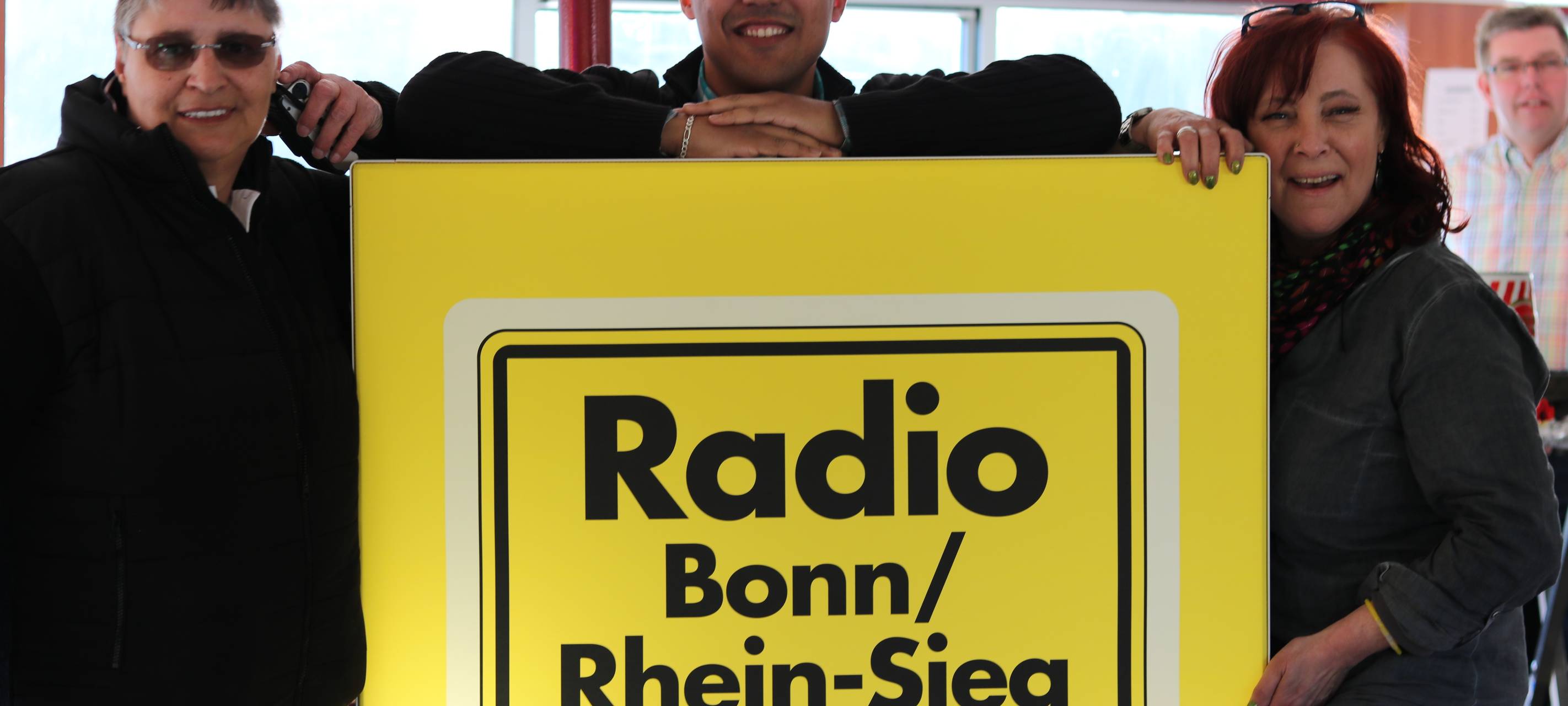 Motorschaden stoppt tolle Feier auf dem Partyschiff
