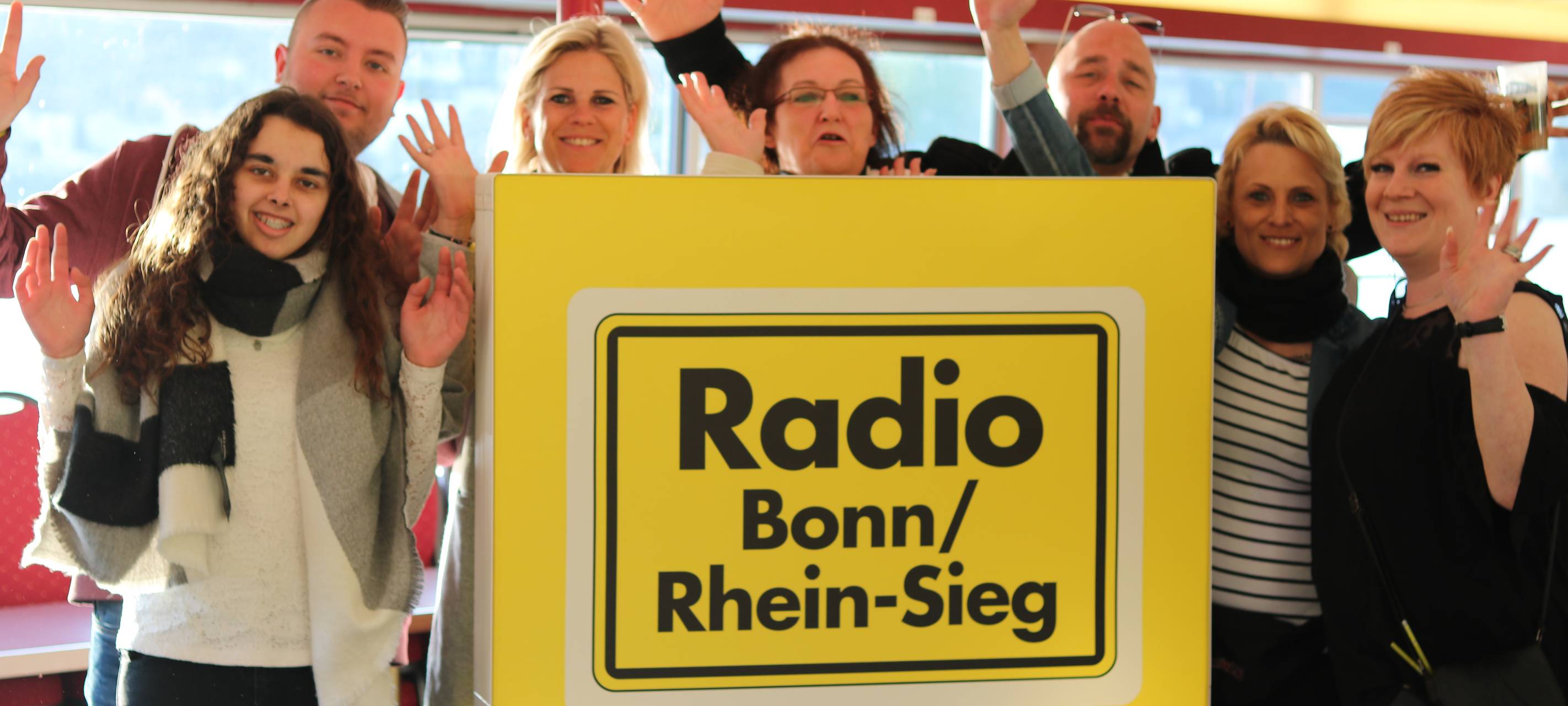 Motorschaden stoppt tolle Feier auf dem Partyschiff