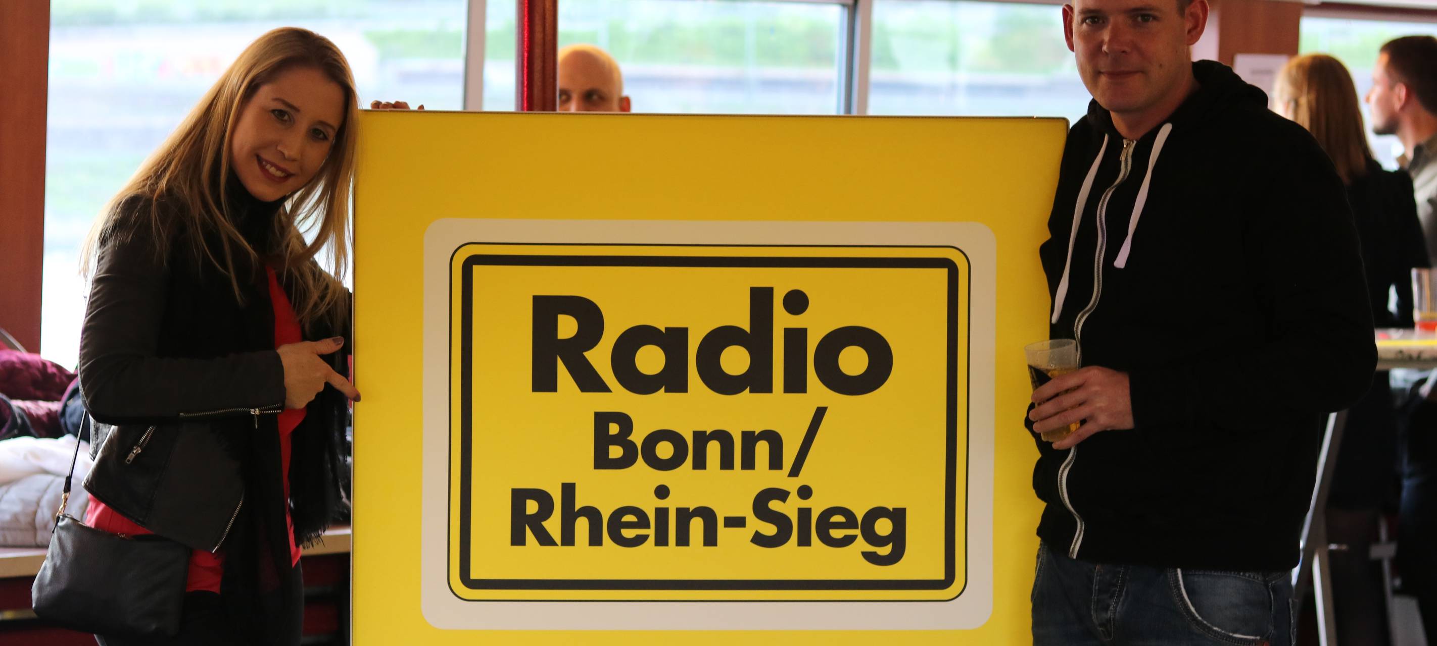 Motorschaden stoppt tolle Feier auf dem Partyschiff