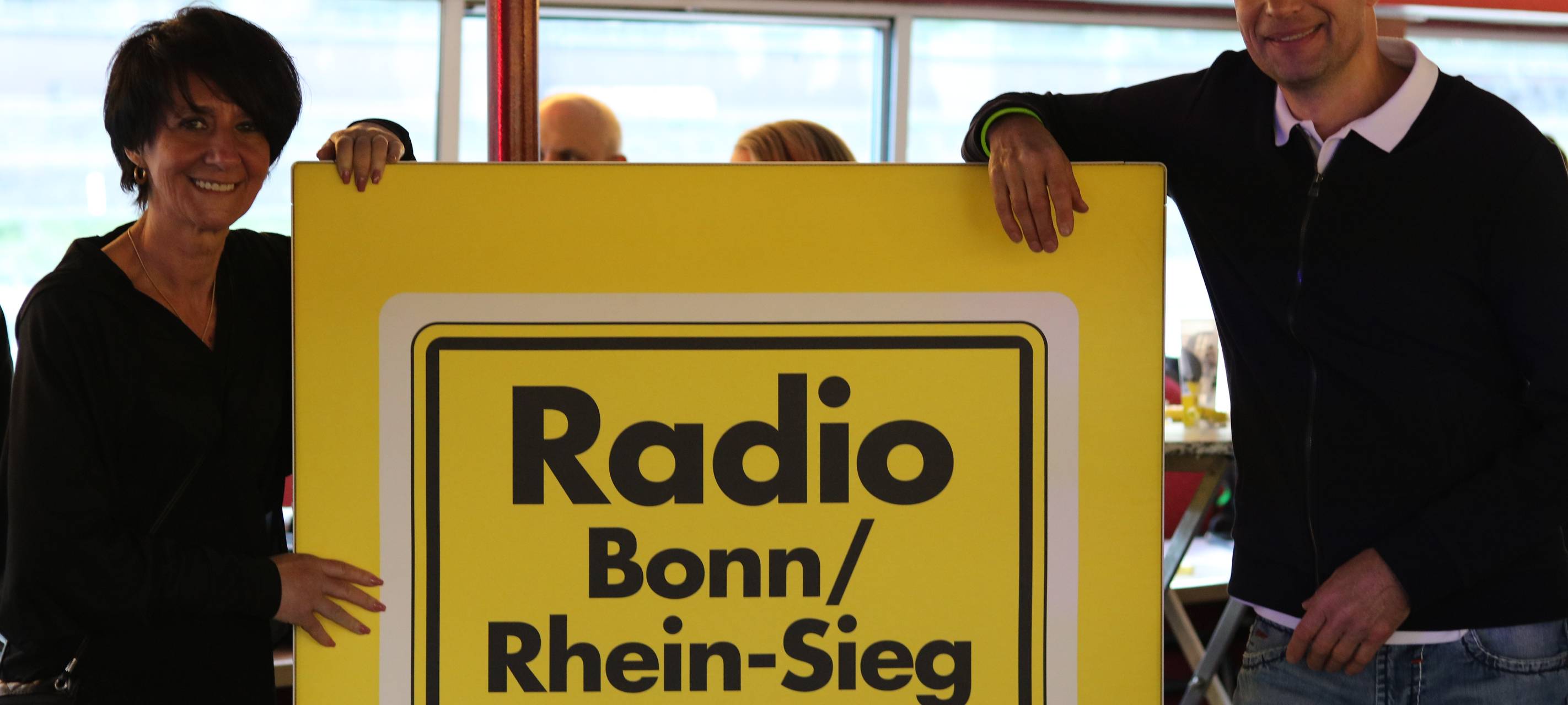 Motorschaden stoppt tolle Feier auf dem Partyschiff