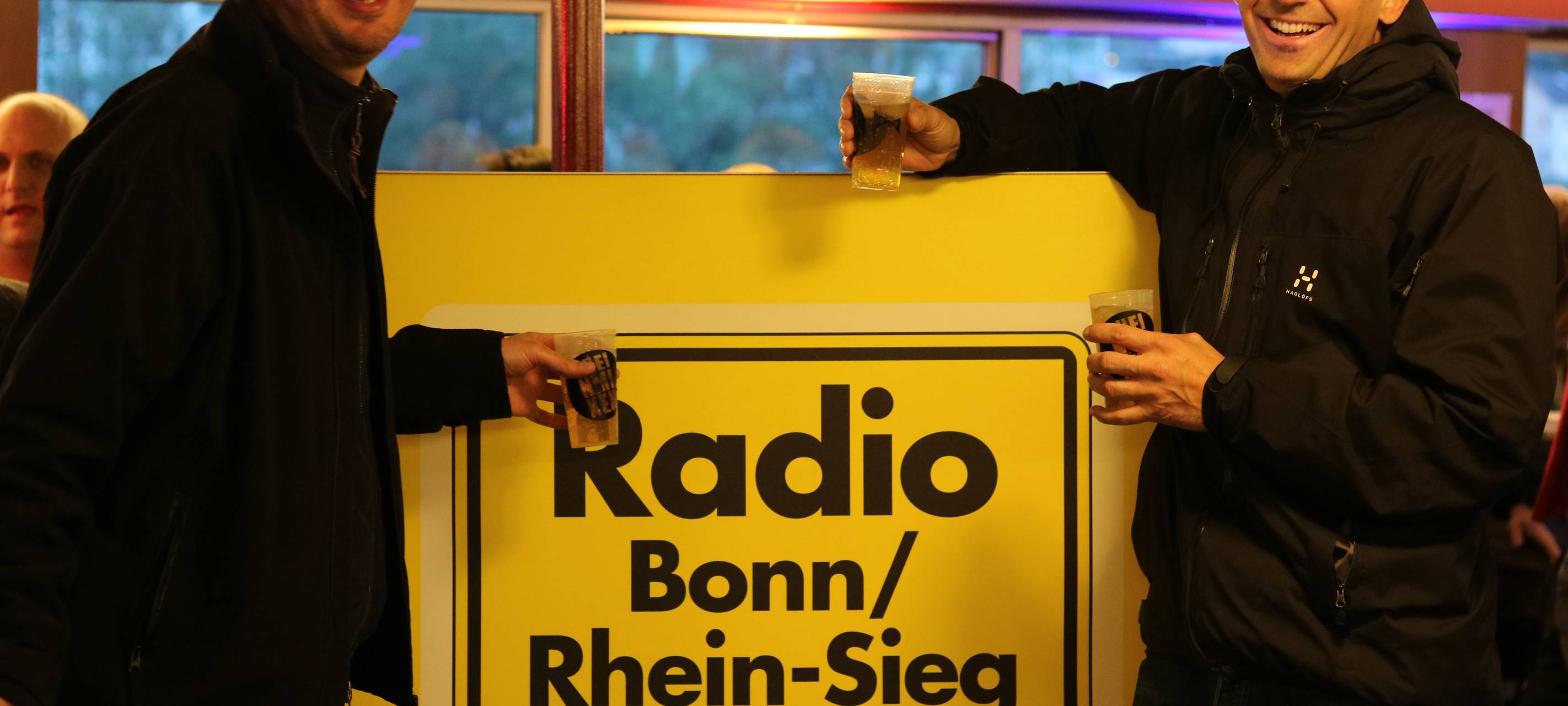 Motorschaden stoppt tolle Feier auf dem Partyschiff