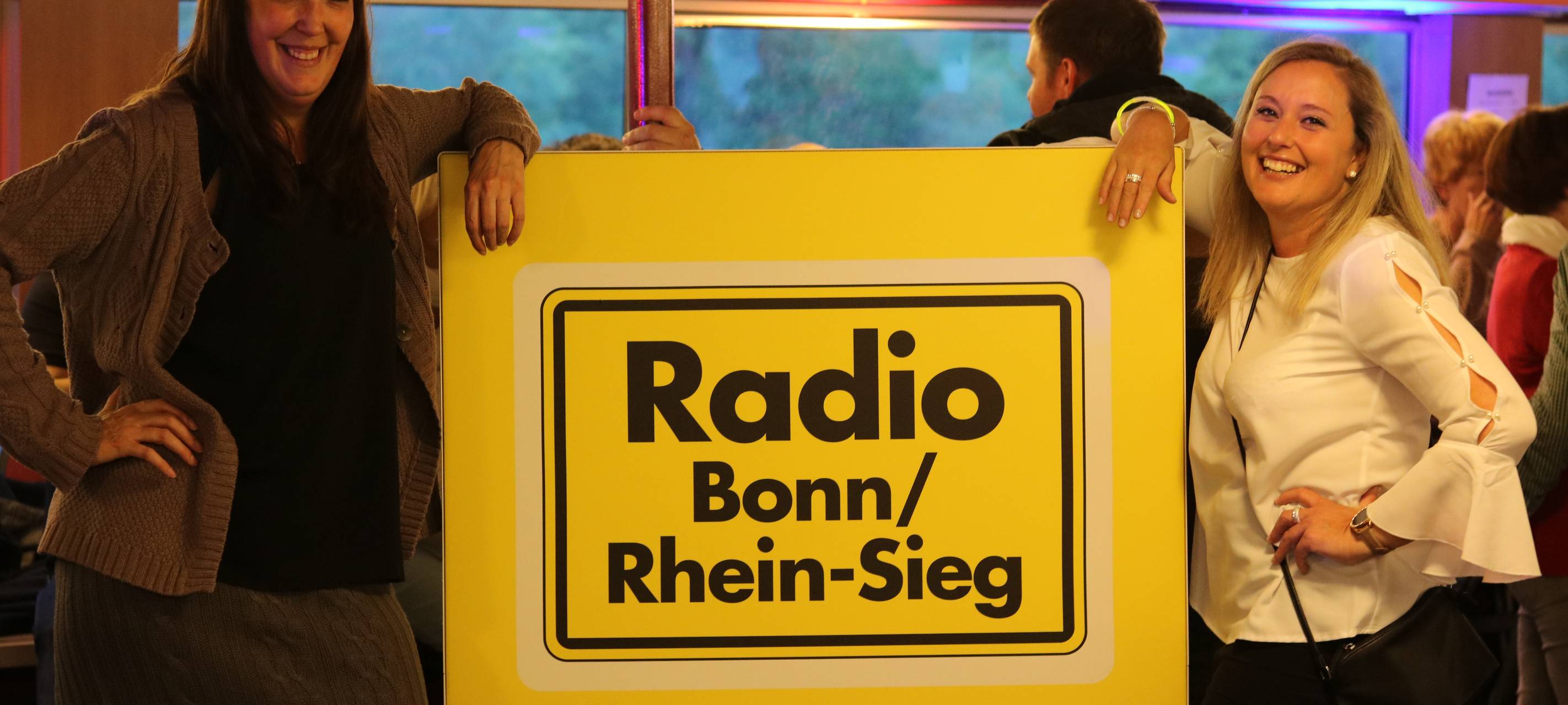 Motorschaden stoppt tolle Feier auf dem Partyschiff