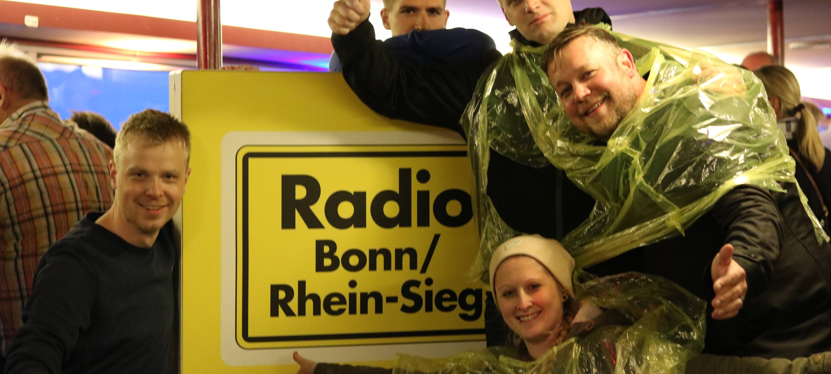 Motorschaden stoppt tolle Feier auf dem Partyschiff