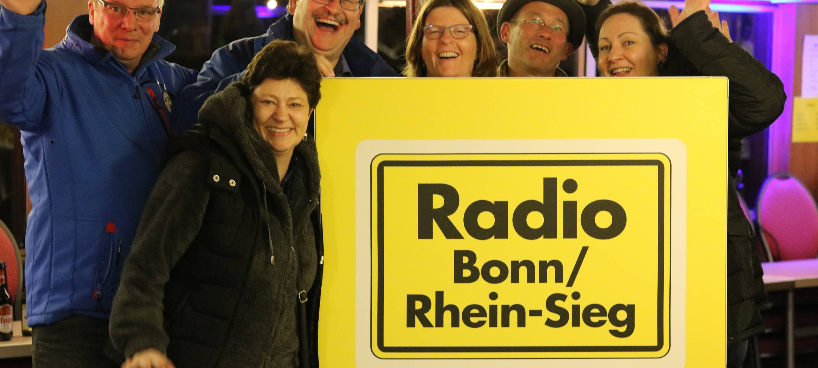 Motorschaden stoppt tolle Feier auf dem Partyschiff