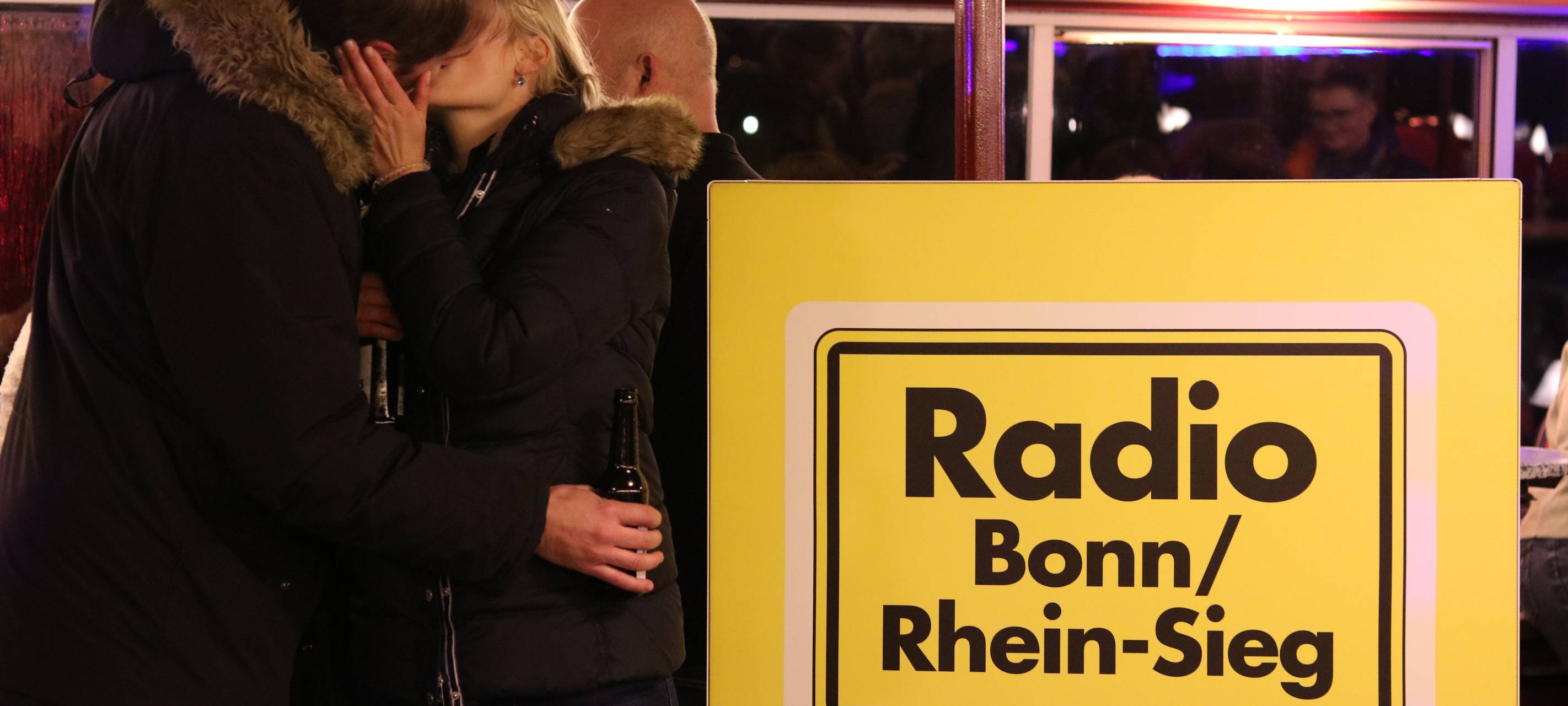 Motorschaden stoppt tolle Feier auf dem Partyschiff