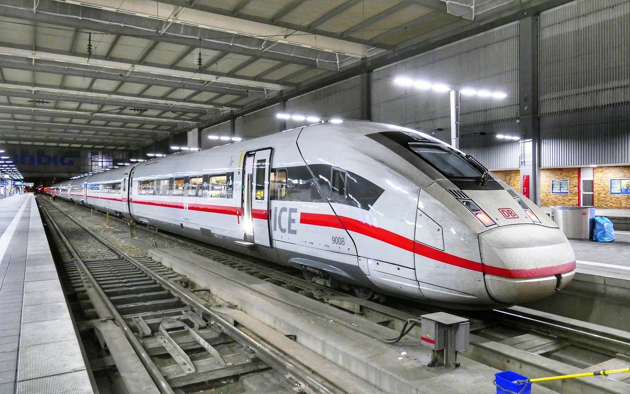 Weniger ICEs am Bahnhof Siegburg/Bonn? Radio Bonn / RheinSieg Weniger ICEs am Bahnhof Siegburg/Bonn? Radio Bonn / RheinSieg