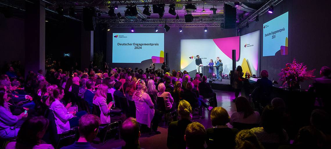 Deutscher Engagementpreis für die Bonner Flüchtlingshilfe