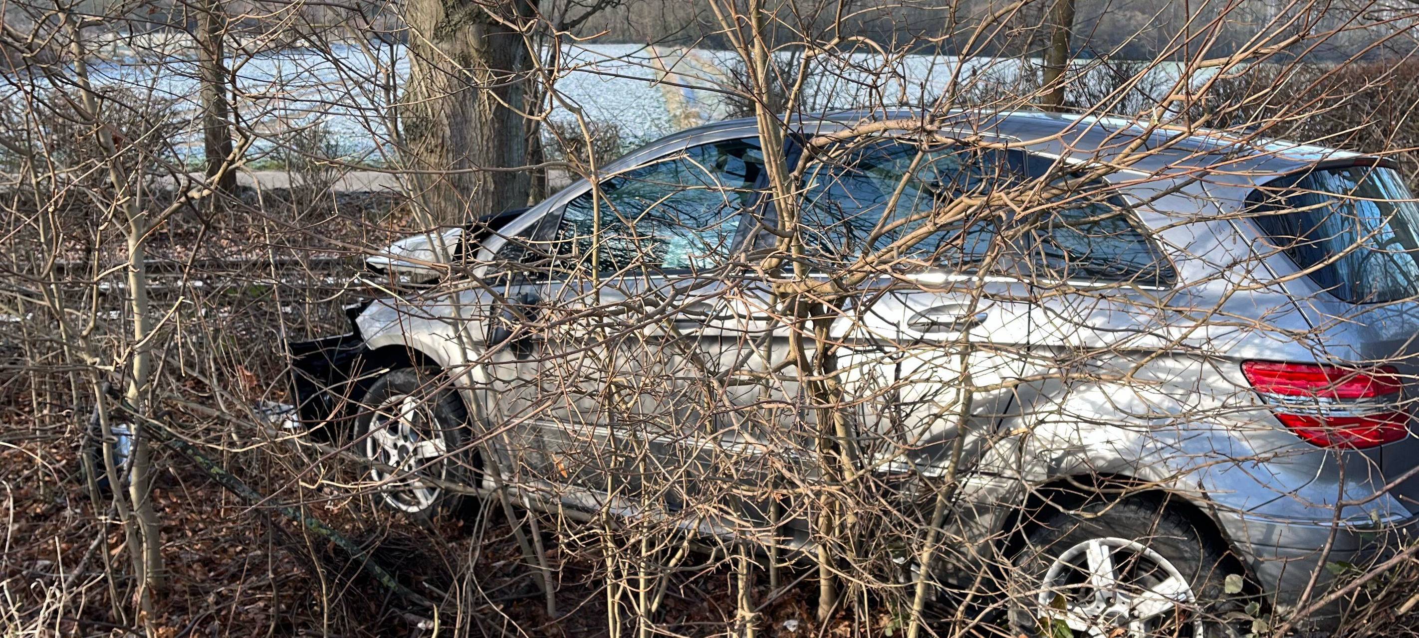 Troisdorf: 86-jähriger stirbt bei Autounfall in Eschmar