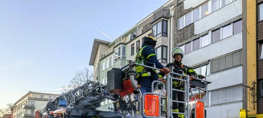 Bonner City: Fassadenteile sind auf Passanten gefallen