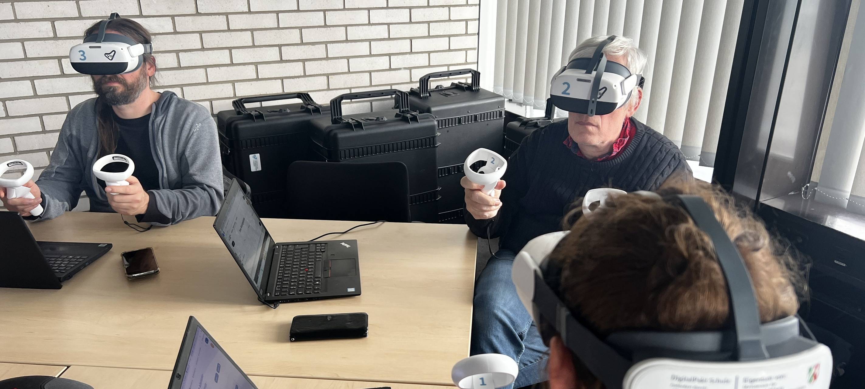 Abwechslung im Klassenzimmer: VR-Brillen für Schulen im Rhein-Sieg-Kreis