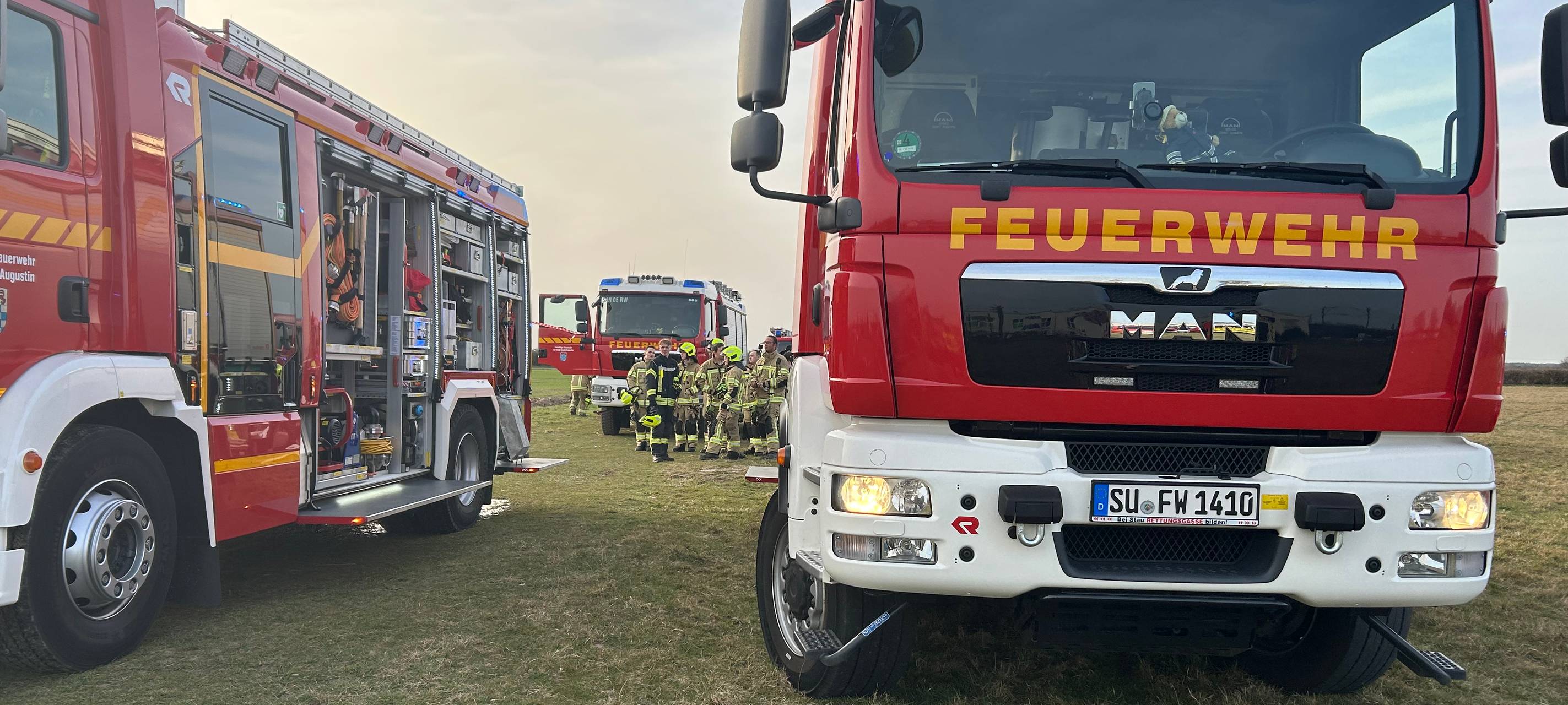Feuerwehren in Bonn üben Waldbrandbekämpfung
