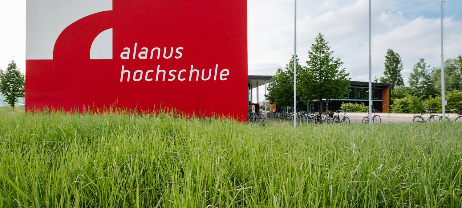 Feuer an der Alanus-Hochschule in Alfter