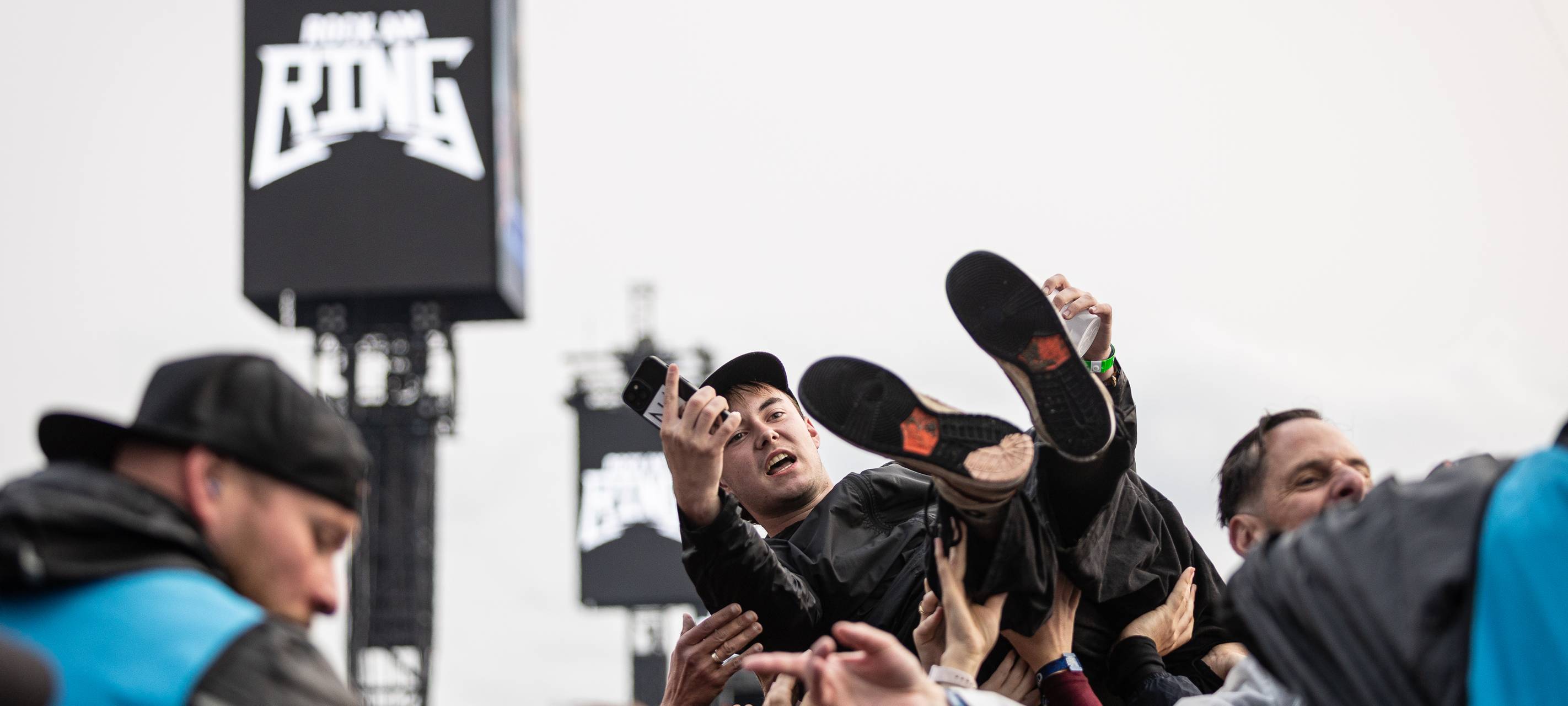 90.000 Fans feiern 40. Geburtstag von Rock am Ring