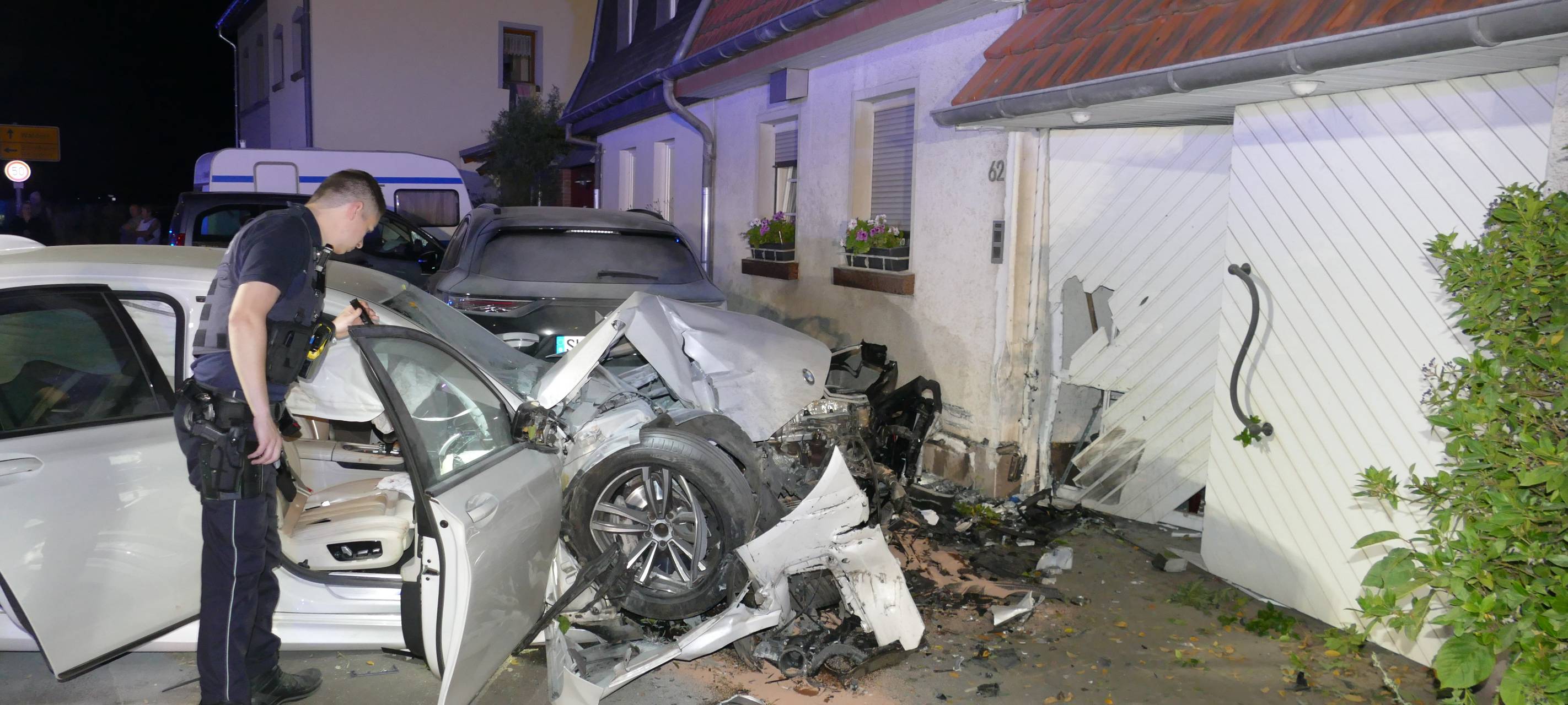 24-Jähriger verletzt sich schwer bei Unfall in Bornheim