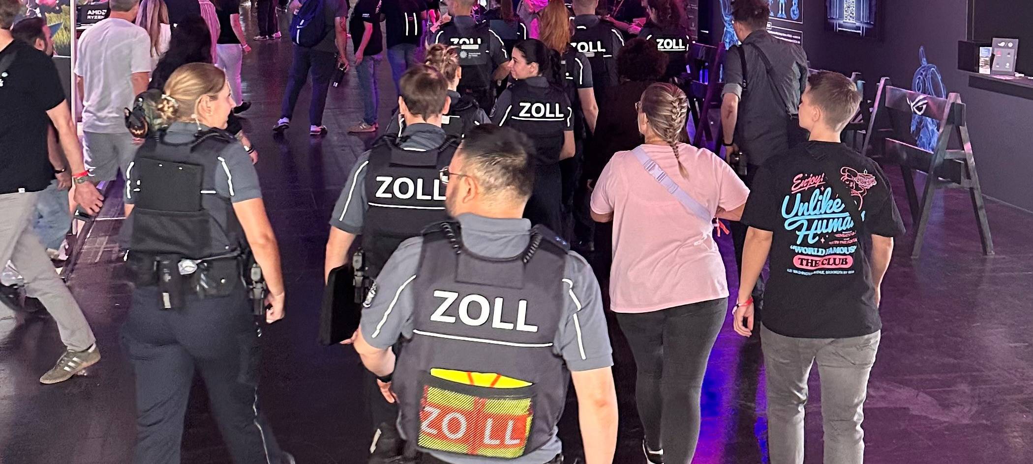 Zoll kontrolliert auf der Gamescom und in Bonn