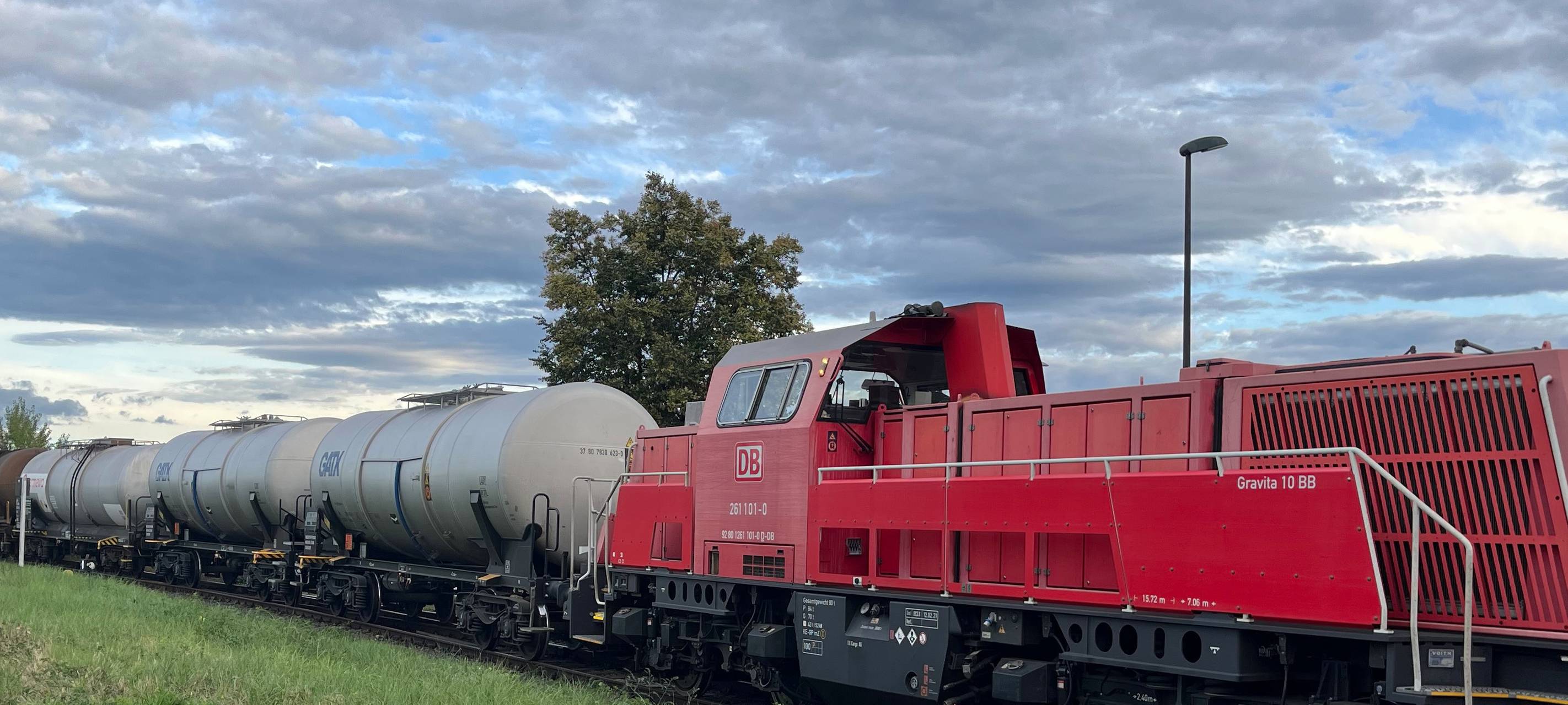 Gefährliche Flüssigkeit: Alarm am Troisdorfer Bahnhof