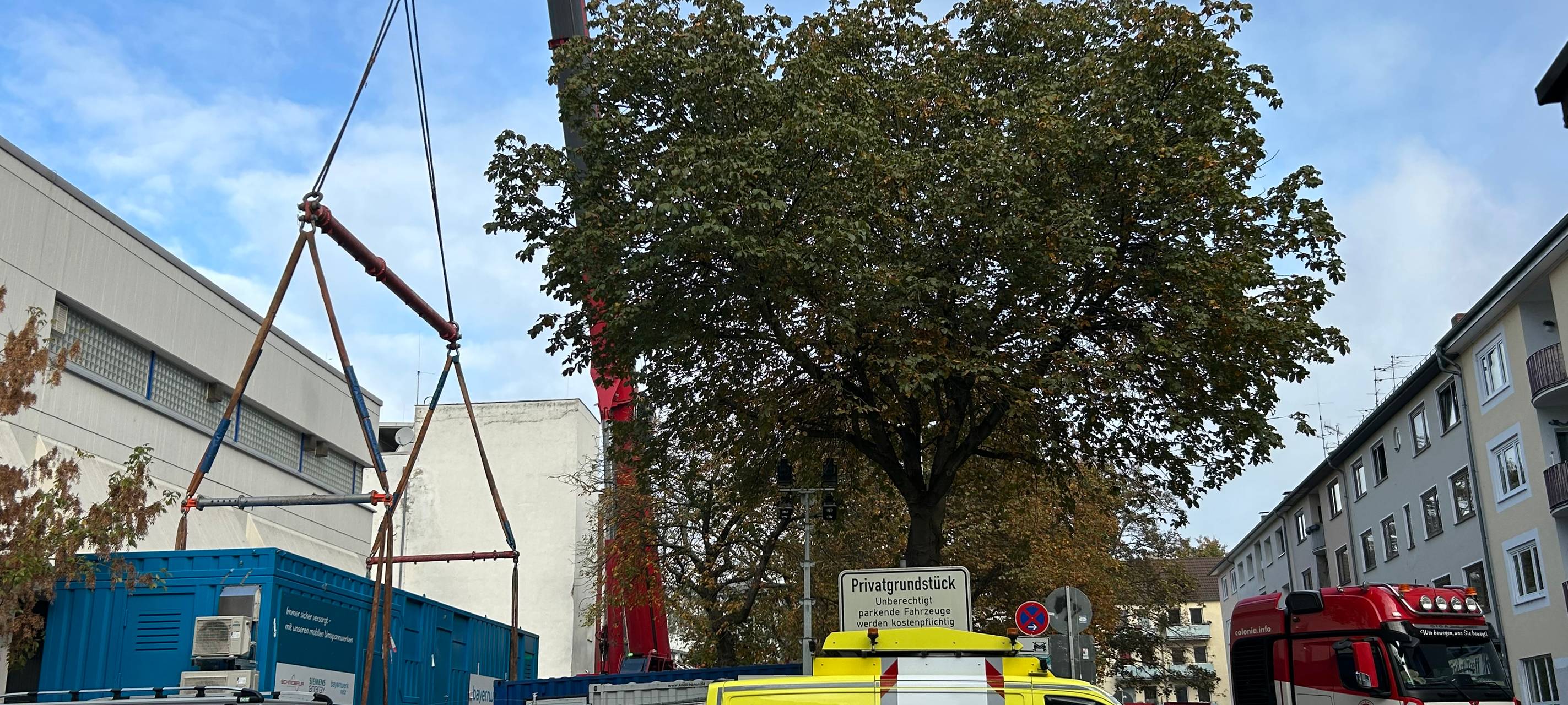 Nach einer Woche: gestrandeter Schwerlasttransporter am Ziel