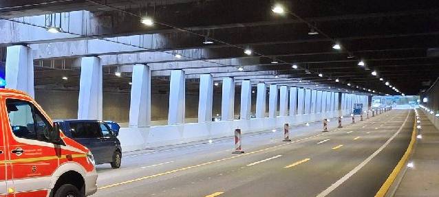 Nächtliche Sperrung in Königswinter: Brandversuche in der B42-Tunnelkette