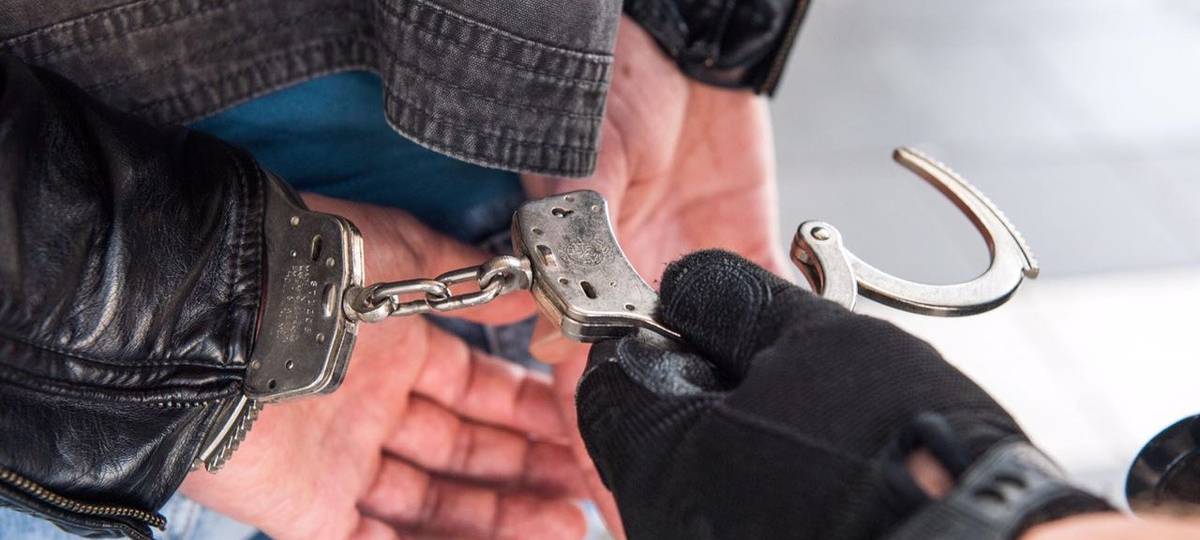 Zeugen halfen der Bonner Polizei, zwei Räuber zu schnappen