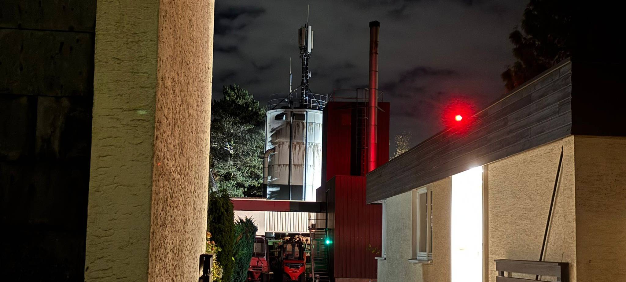UPDATE: Seit einer Woche Brand in Bornheim