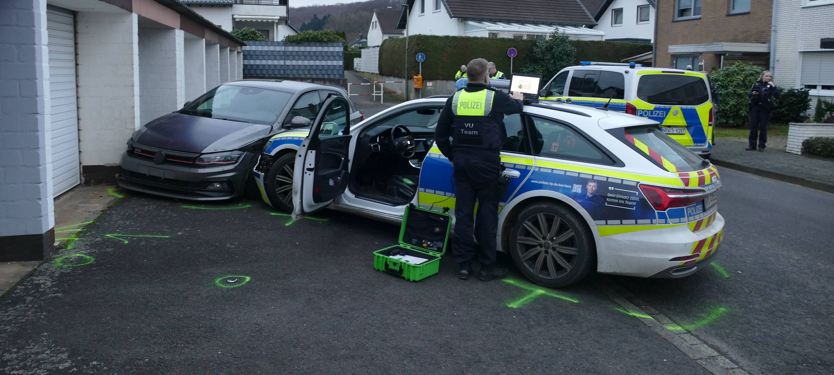 Verfolgungsfahrt bis in ein Lohmarer Wohngebiet