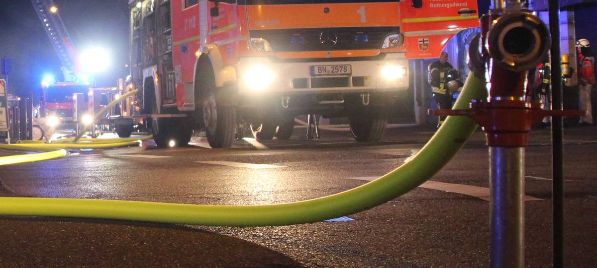 Ein Toter bei Feuer in einer Bonner Obdachlosenunterkunft
