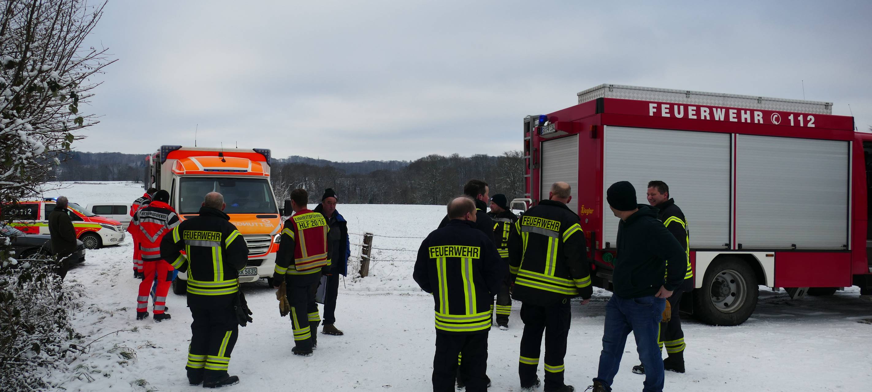 Ruppichteroth: Gleitschirmflieger landet im Baum